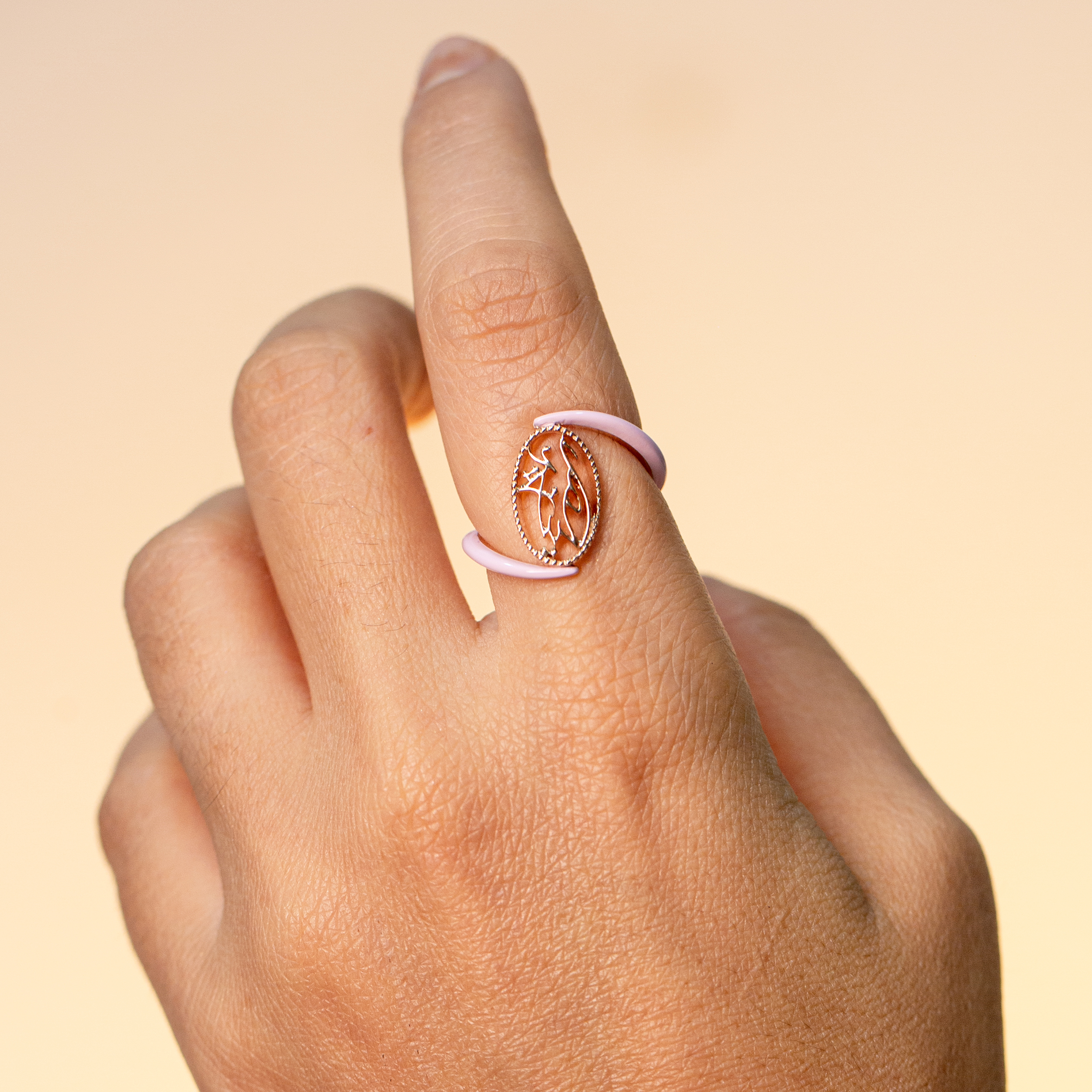 How to Choose the Best Name Ring Design for Your Daughter
