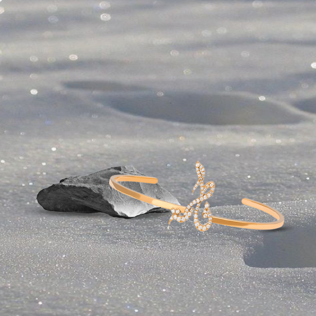 How Dubai Craftsmen Design Arabic Name Bracelets with Precision