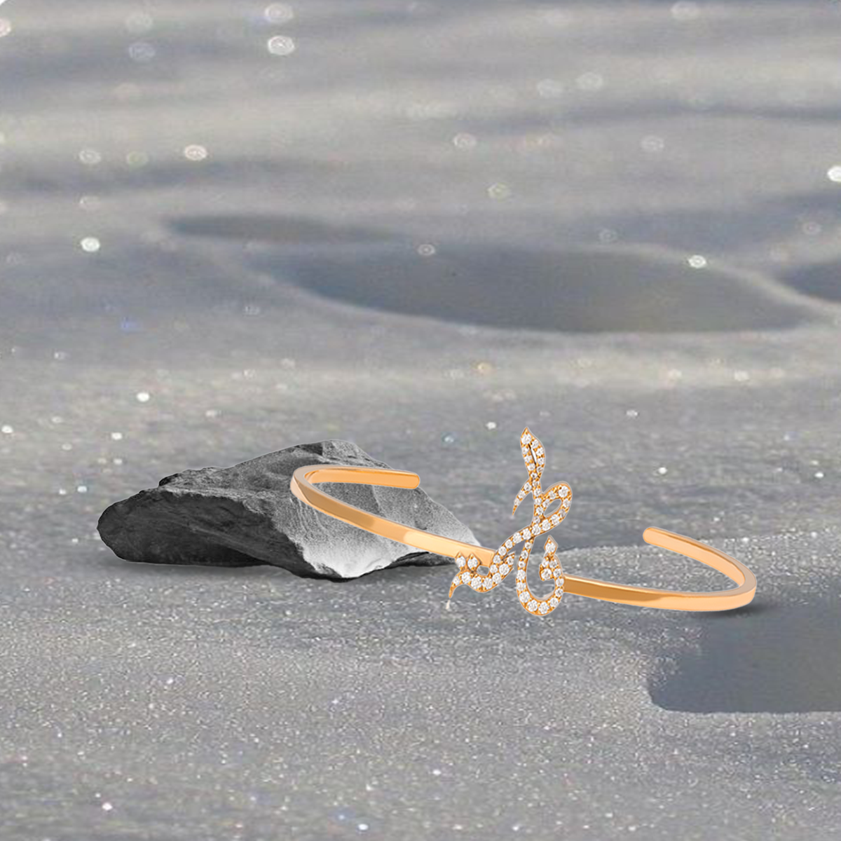 How Dubai Craftsmen Design Arabic Name Bracelets with Precision